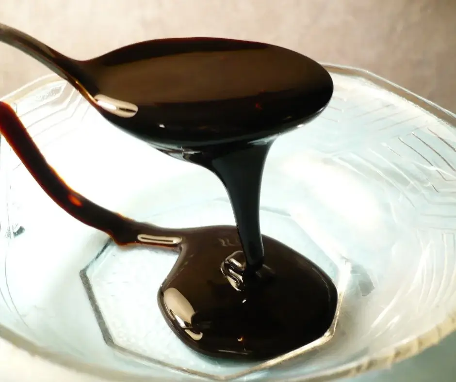 Gęsta melasa z trzciny cukrowej jako naturalne źródło głębokiej słodyczy i struktury w napojach zero proof